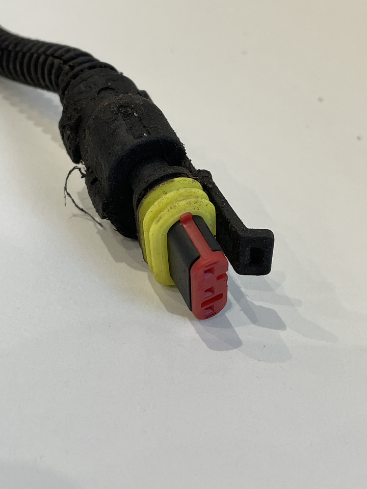 Claas Arion 550-520 650-620 - kabel wiązka elektryczna 0021581981 0021581982 - Кабели/ Провода для Тракторов: фото 3 Claas Arion 550-520 650-620 - kabel wiązka elektryczna 0021581981 0021581982 - Кабели/ Провода для Тракторов: фото 3