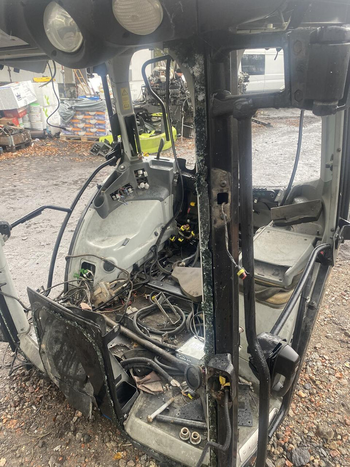 Claas Arion Seria 600 - Kabina - Кабина для Сельскохозяйственной техники: фото 1 Claas Arion Seria 600 - Kabina - Кабина для Сельскохозяйственной техники: фото 1