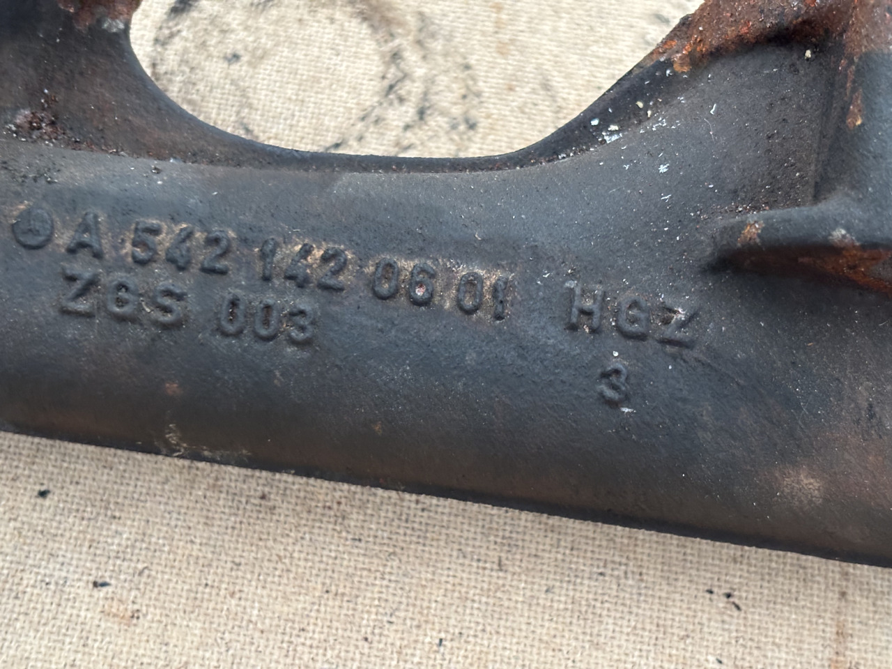 Claas LEXION 780 KOLEKTOR WYDECHOWY 5421420601 - Выхлопная труба для Зерноуборочных комбайнов: фото 3 Claas LEXION 780 KOLEKTOR WYDECHOWY 5421420601 - Выхлопная труба для Зерноуборочных комбайнов: фото 3