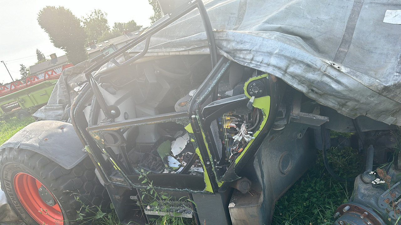 Claas Scorpion 732 części zwolnica zwrotnica Piasta koła most silnik skrzynia kabina inne - Поворотный кулак для Сельскохозяйственной техники: фото 2 Claas Scorpion 732 części zwolnica zwrotnica Piasta koła most silnik skrzynia kabina inne - Поворотный кулак для Сельскохозяйственной техники: фото 2