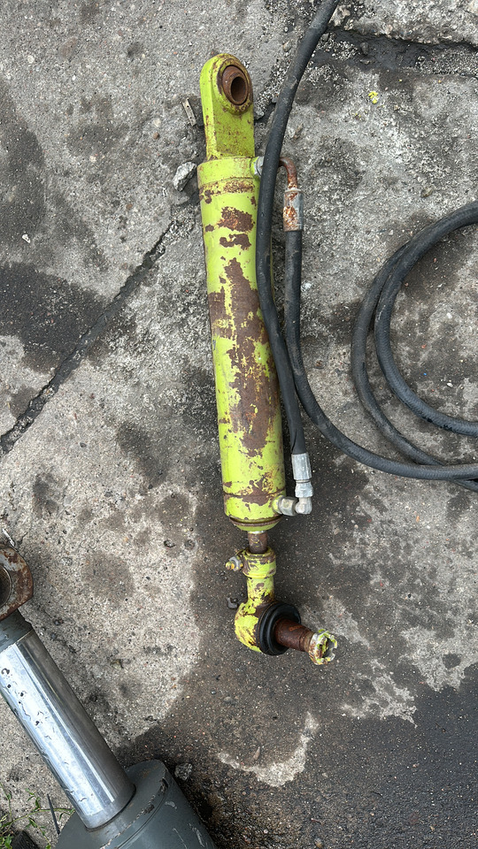 Claas dominator mega siłownik skrętu - Гидравлический цилиндр для Сельскохозяйственной техники: фото 2 Claas dominator mega siłownik skrętu - Гидравлический цилиндр для Сельскохозяйственной техники: фото 2