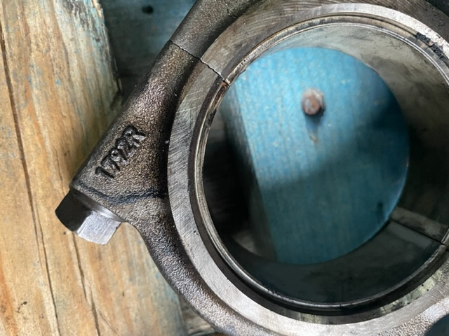 DEUTZ Korbowód TCD2013L044V TCD2013L064V Fendt 936 oryginał 04901791 - Шатун для Сельскохозяйственной техники: фото 2 DEUTZ Korbowód TCD2013L044V TCD2013L064V Fendt 936 oryginał 04901791 - Шатун для Сельскохозяйственной техники: фото 2