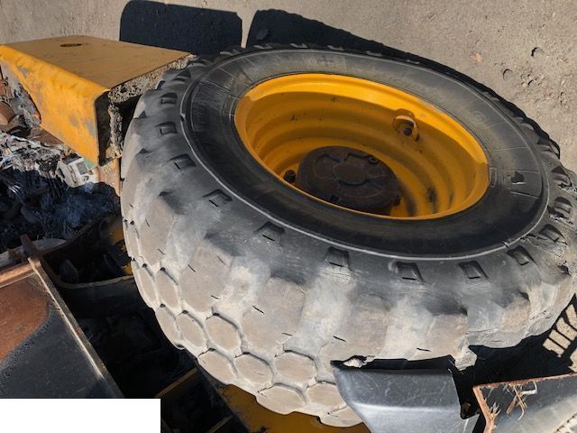 Felgi Jcb 16x24 - Колесный диск для Погрузочно-разгрузочной техники: фото 3 Felgi Jcb 16x24 - Колесный диск для Погрузочно-разгрузочной техники: фото 3