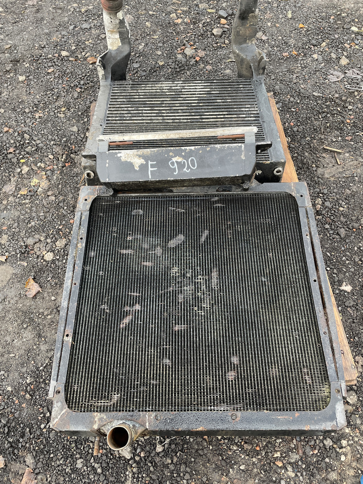 Fendt 816 818 822 824 916 920 924 926 - chłodnica wody H916200050020 - Масляный радиатор для Сельскохозяйственной техники: фото 1 Fendt 816 818 822 824 916 920 924 926 - chłodnica wody H916200050020 - Масляный радиатор для Сельскохозяйственной техники: фото 1