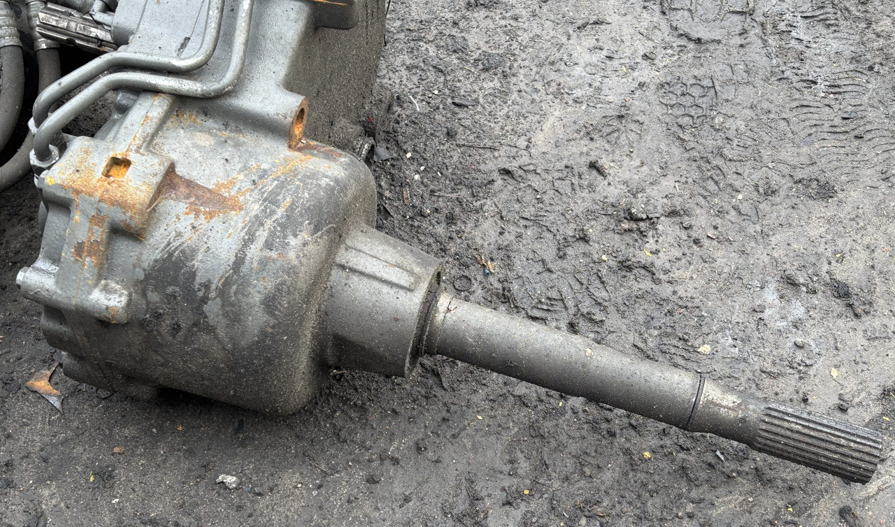 Fendt 924 928 930 936 Tylni WOM PTO Przekładnia Tylna 931150200320 931150200511 931150200311 - Трансмиссия для Сельскохозяйственной техники: фото 3 Fendt 924 928 930 936 Tylni WOM PTO Przekładnia Tylna 931150200320 931150200511 931150200311 - Трансмиссия для Сельскохозяйственной техники: фото 3