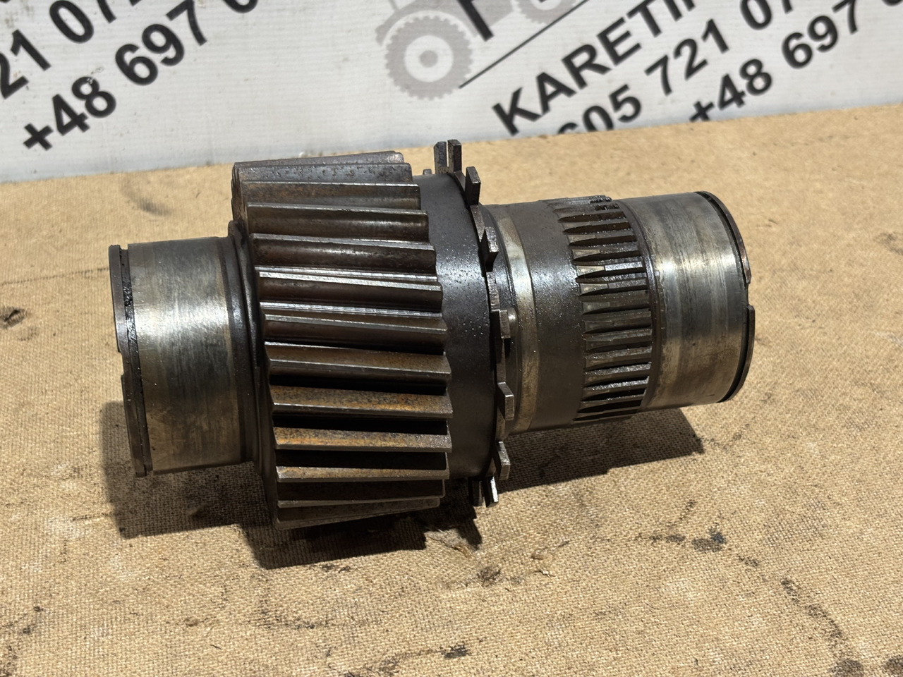 Fendt AGCO 920 924 926 930 Skrzynia Biegów Wał Wałek Tryb CZĘŚĆI M934100082040 - Коробка передач для Сельскохозяйственной техники: фото 1 Fendt AGCO 920 924 926 930 Skrzynia Biegów Wał Wałek Tryb CZĘŚĆI M934100082040 - Коробка передач для Сельскохозяйственной техники: фото 1