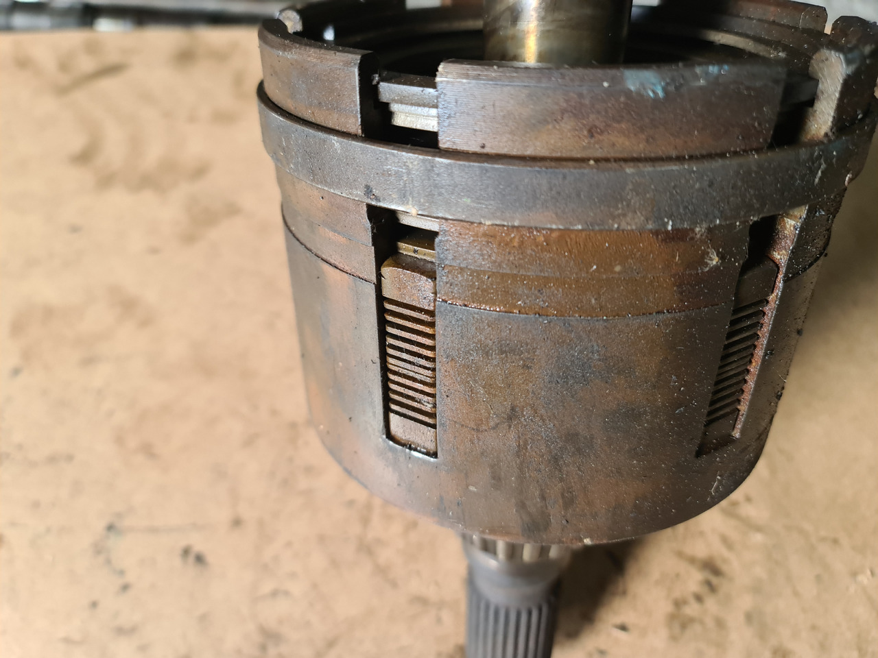 John Deere 4650 4850 Kosz Sprzęgła RE38834 RE12533 RE13950 RE19698 - Сцепление и запчасти для Сельскохозяйственной техники: фото 3 John Deere 4650 4850 Kosz Sprzęgła RE38834 RE12533 RE13950 RE19698 - Сцепление и запчасти для Сельскохозяйственной техники: фото 3