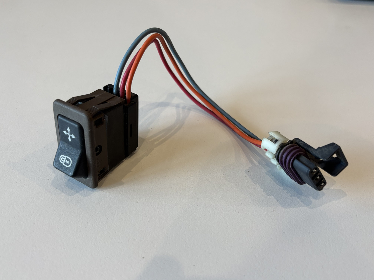 John Deere 6020 6120 6510 6820 7420 8230 Przełącznik kołyskowy AL113865 - Подрулевой переключатель для Сельскохозяйственной техники: фото 3 John Deere 6020 6120 6510 6820 7420 8230 Przełącznik kołyskowy AL113865 - Подрулевой переключатель для Сельскохозяйственной техники: фото 3