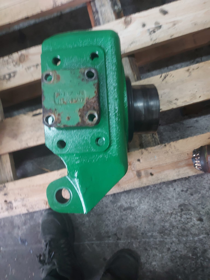 John Deere 6100 | 6200 | 63000 | 6400 - Zwrotnica - Поворотный кулак для Сельскохозяйственной техники: фото 2 John Deere 6100 | 6200 | 63000 | 6400 - Zwrotnica - Поворотный кулак для Сельскохозяйственной техники: фото 2