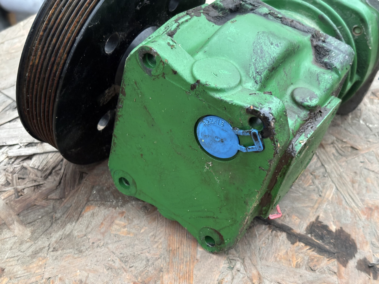 John Deere 8R 8RX 250 310 370 410 Kompresor Powietrza RE585794 - Пневмокомпрессор для Сельскохозяйственной техники: фото 1 John Deere 8R 8RX 250 310 370 410 Kompresor Powietrza RE585794 - Пневмокомпрессор для Сельскохозяйственной техники: фото 1