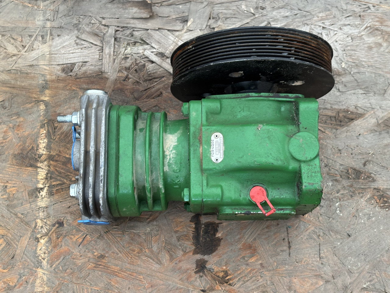 John Deere 8R 8RX 250 310 370 410 Kompresor Powietrza RE585794 - Пневмокомпрессор для Сельскохозяйственной техники: фото 5 John Deere 8R 8RX 250 310 370 410 Kompresor Powietrza RE585794 - Пневмокомпрессор для Сельскохозяйственной техники: фото 5