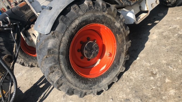 Koła felgi Bobcat massey ferguson 15x24 , 460/70 r24 - Колесо для Сельскохозяйственной техники: фото 4 Koła felgi Bobcat massey ferguson 15x24 , 460/70 r24 - Колесо для Сельскохозяйственной техники: фото 4