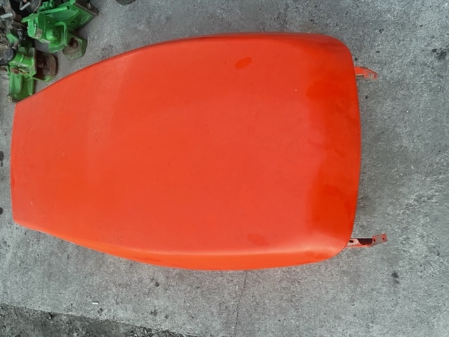 Kubota M7060 Maska - Капот для Сельскохозяйственной техники: фото 3 Kubota M7060 Maska - Капот для Сельскохозяйственной техники: фото 3