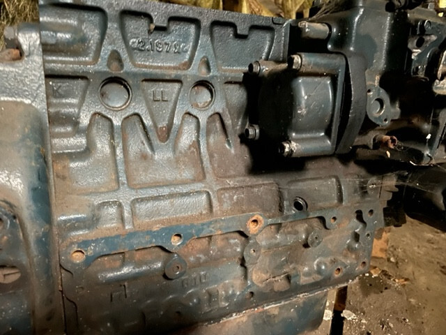 Kubota V2203 Blok wał pompa paliwa koło zamachowe kubota 2.197 - Двигатель и запчасти для Сельскохозяйственной техники: фото 1 Kubota V2203 Blok wał pompa paliwa koło zamachowe kubota 2.197 - Двигатель и запчасти для Сельскохозяйственной техники: фото 1