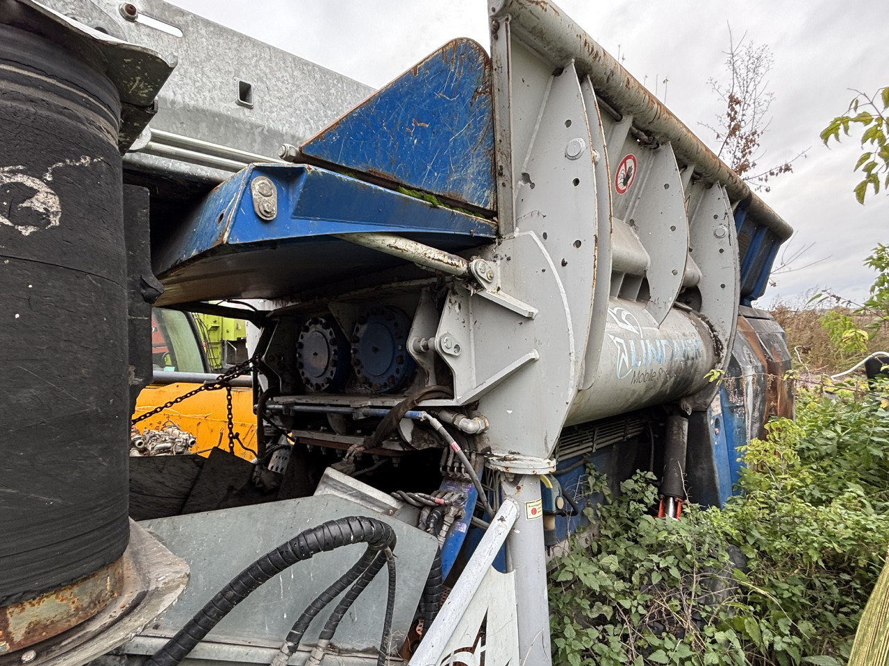 LINDNER Urraco 75 D U75D U-75-D Obudowa Niszczarki Rozdrabniaczy Bębnów Koryto Wanna - Дробилка: фото 5 LINDNER Urraco 75 D U75D U-75-D Obudowa Niszczarki Rozdrabniaczy Bębnów Koryto Wanna - Дробилка: фото 5