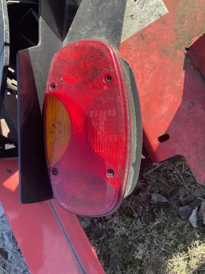 Manitou 735 - lampy tylne - Задний фонарь для Погрузочно-разгрузочной техники: фото 1 Manitou 735 - lampy tylne - Задний фонарь для Погрузочно-разгрузочной техники: фото 1