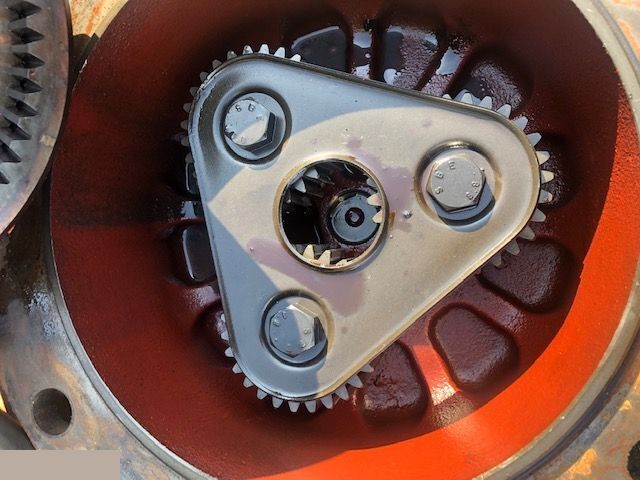 Manitou Clark Hurth - Piasta Półoś - Ступица для Сельскохозяйственной техники: фото 1 Manitou Clark Hurth - Piasta Półoś - Ступица для Сельскохозяйственной техники: фото 1