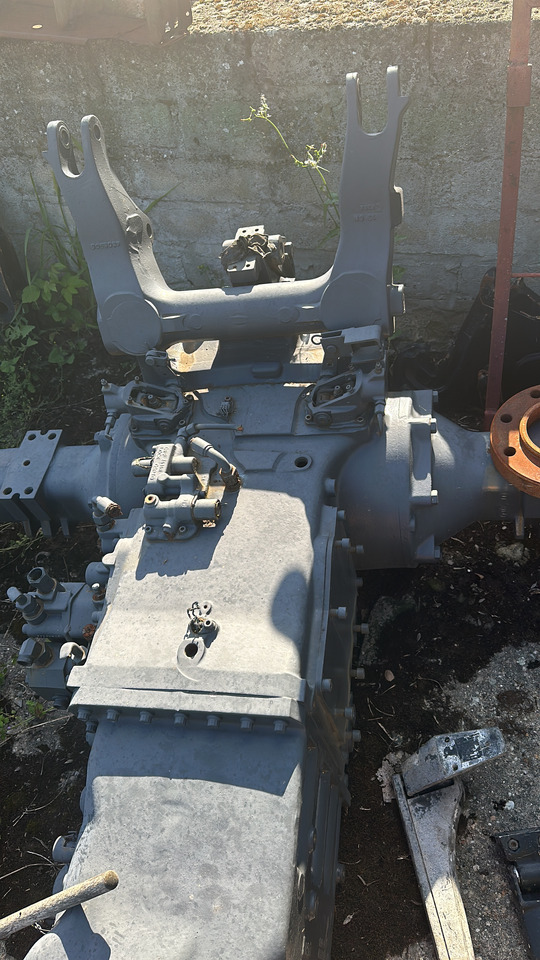 Massey Ferguson 5410 - 5430 claas arion most tylny zwolnica Wom częściej - Бортовой редуктор для Сельскохозяйственной техники: фото 1 Massey Ferguson 5410 - 5430 claas arion most tylny zwolnica Wom częściej - Бортовой редуктор для Сельскохозяйственной техники: фото 1
