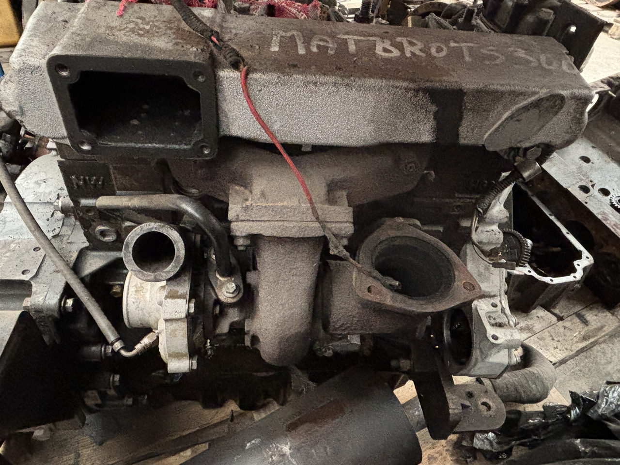 Matbro TS 300 Silnik Blok Kolektor Klawiatura Miska Olejowa Koło Pasowe CZĘŚCI - Двигатель и запчасти для Сельскохозяйственной техники: фото 3 Matbro TS 300 Silnik Blok Kolektor Klawiatura Miska Olejowa Koło Pasowe CZĘŚCI - Двигатель и запчасти для Сельскохозяйственной техники: фото 3