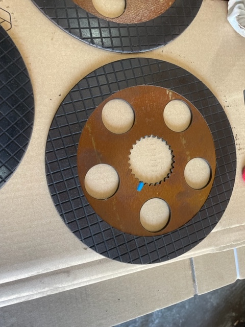 Valtra t140 - t190 tarcze hamulcowe - Тормозной диск для Сельскохозяйственной техники: фото 4 Valtra t140 - t190 tarcze hamulcowe - Тормозной диск для Сельскохозяйственной техники: фото 4