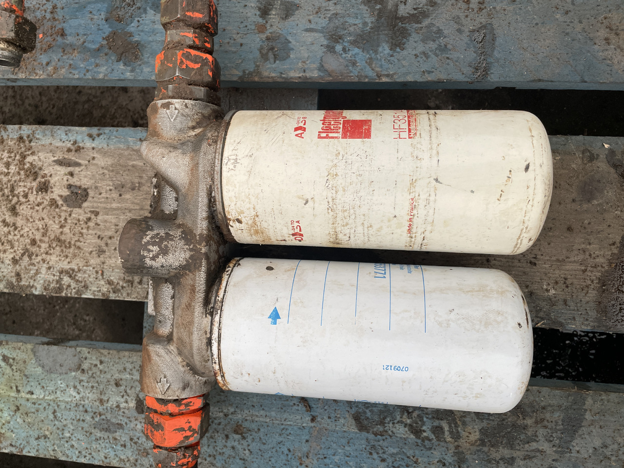 ZF 4PW45H1 Zettelmayer Volvo - skrzynia biegów - podstawa filtrów hydrauliki - Коробка передач для Сельскохозяйственной техники: фото 1 ZF 4PW45H1 Zettelmayer Volvo - skrzynia biegów - podstawa filtrów hydrauliki - Коробка передач для Сельскохозяйственной техники: фото 1