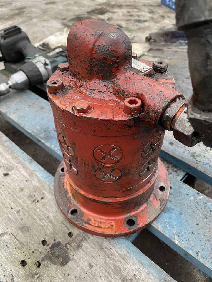 ZF 4PW45H1 Zettelmayer Volvo - skrzynia biegów - pompa tłokowa 8607955105 - Коробка передач для Сельскохозяйственной техники: фото 2 ZF 4PW45H1 Zettelmayer Volvo - skrzynia biegów - pompa tłokowa 8607955105 - Коробка передач для Сельскохозяйственной техники: фото 2