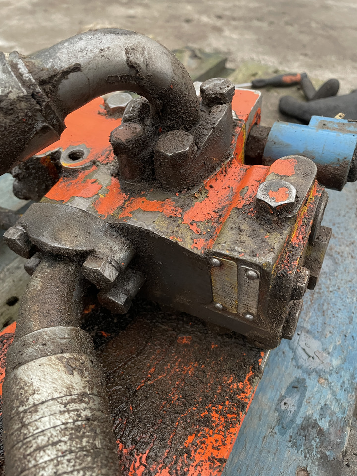 ZF 4PW45H1 Zettelmayer Volvo - skrzynia biegów - rozdzielacz hydrauliczny PUV07V7 - Коробка передач для Сельскохозяйственной техники: фото 4 ZF 4PW45H1 Zettelmayer Volvo - skrzynia biegów - rozdzielacz hydrauliczny PUV07V7 - Коробка передач для Сельскохозяйственной техники: фото 4