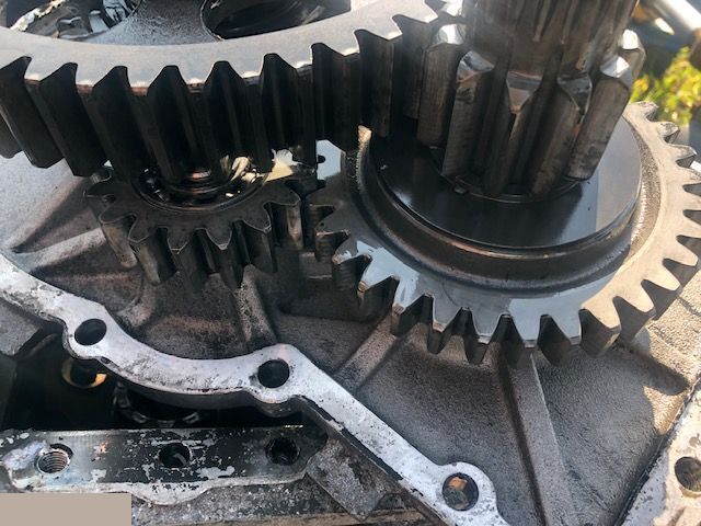 Zwrotnica Manitou Spicer - Поворотный кулак для Сельскохозяйственной техники: фото 4 Zwrotnica Manitou Spicer - Поворотный кулак для Сельскохозяйственной техники: фото 4