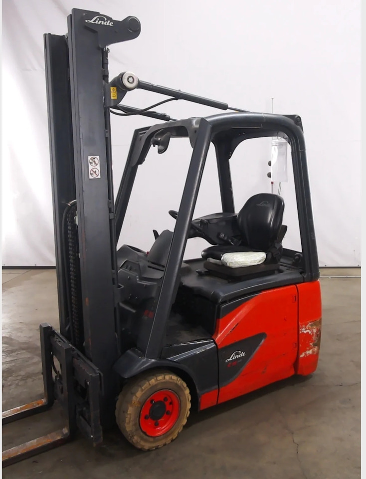Linde E15 - Электропогрузчик: фото 1 Linde E15 - Электропогрузчик: фото 1