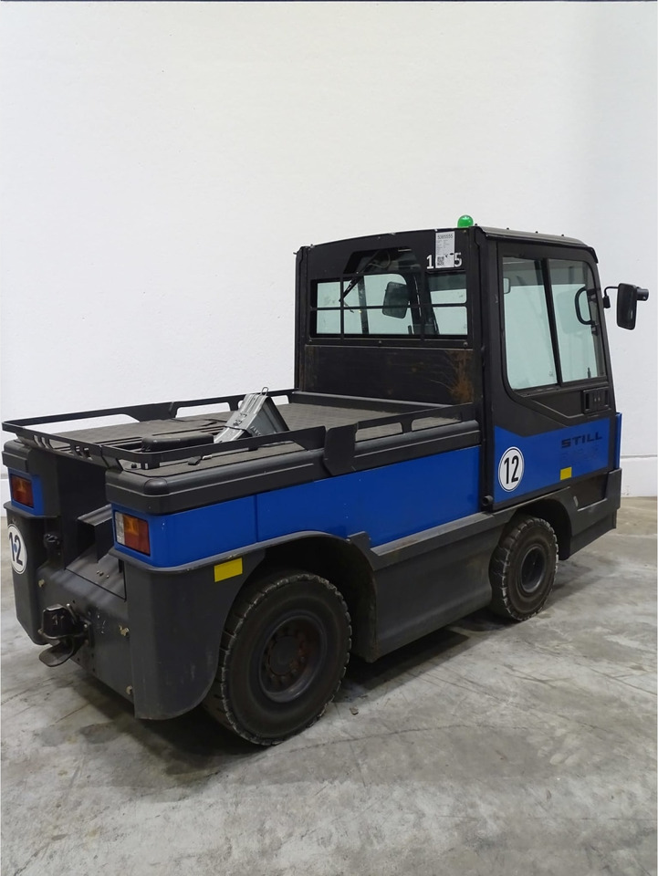 Linde P250 - Складской тягач: фото 3 Linde P250 - Складской тягач: фото 3