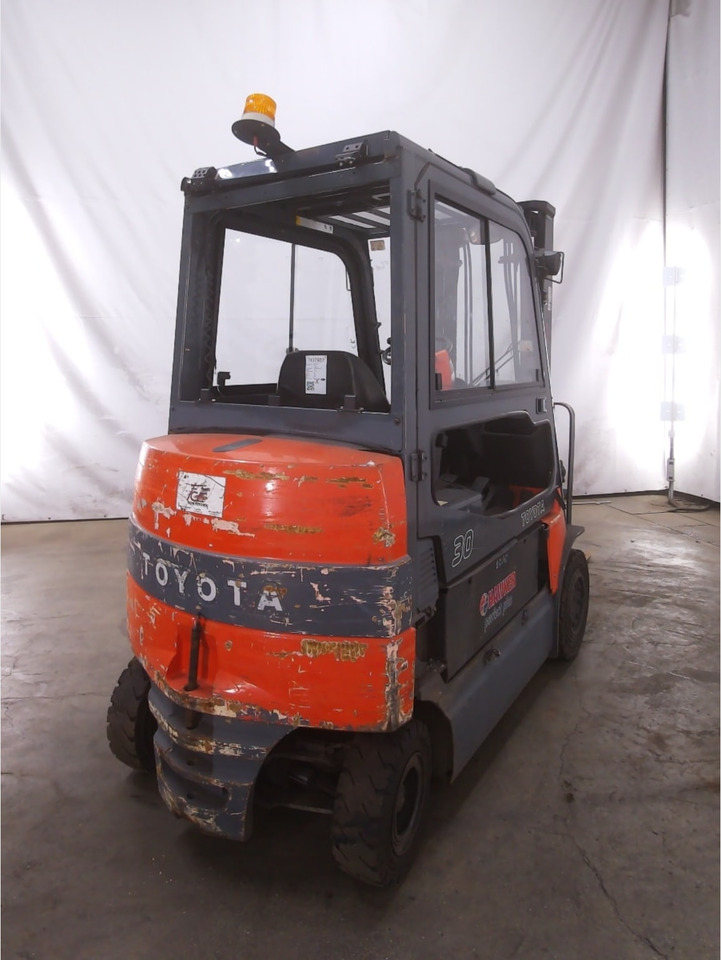 Toyota 7FBMF30 - Электропогрузчик: фото 3 Toyota 7FBMF30 - Электропогрузчик: фото 3