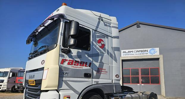 DAF XF-460 EURO 6 impianto idraulico - Тягач: фото 4 DAF XF-460 EURO 6 impianto idraulico - Тягач: фото 4