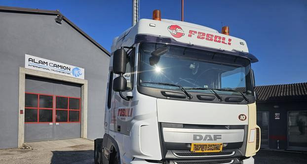 DAF XF-460 EURO 6 impianto idraulico - Тягач: фото 1 DAF XF-460 EURO 6 impianto idraulico - Тягач: фото 1