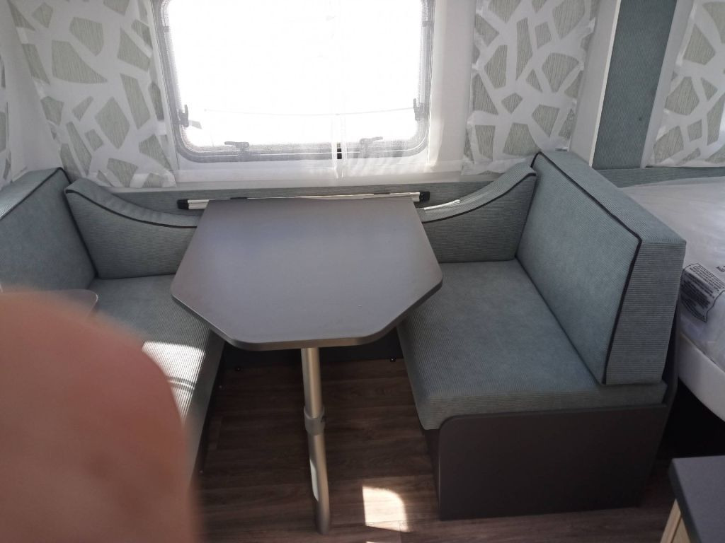 Прицеп дача Fendt Apero Activ 390 FH 2026 1700Kg "Brenta": фото 7 Прицеп дача Fendt Apero Activ 390 FH 2026 1700Kg "Brenta": фото 7