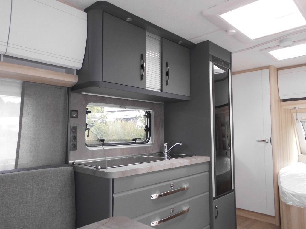 Прицеп дача Hobby De Luxe 460 UFe 2026 1500kg. Ambiente: фото 8