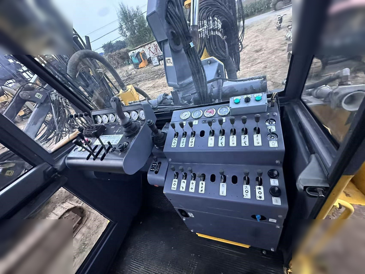 2008 ATLAS COPCO BOLTEC LC - Техника для горизонтального бурения: фото 4 2008 ATLAS COPCO BOLTEC LC - Техника для горизонтального бурения: фото 4