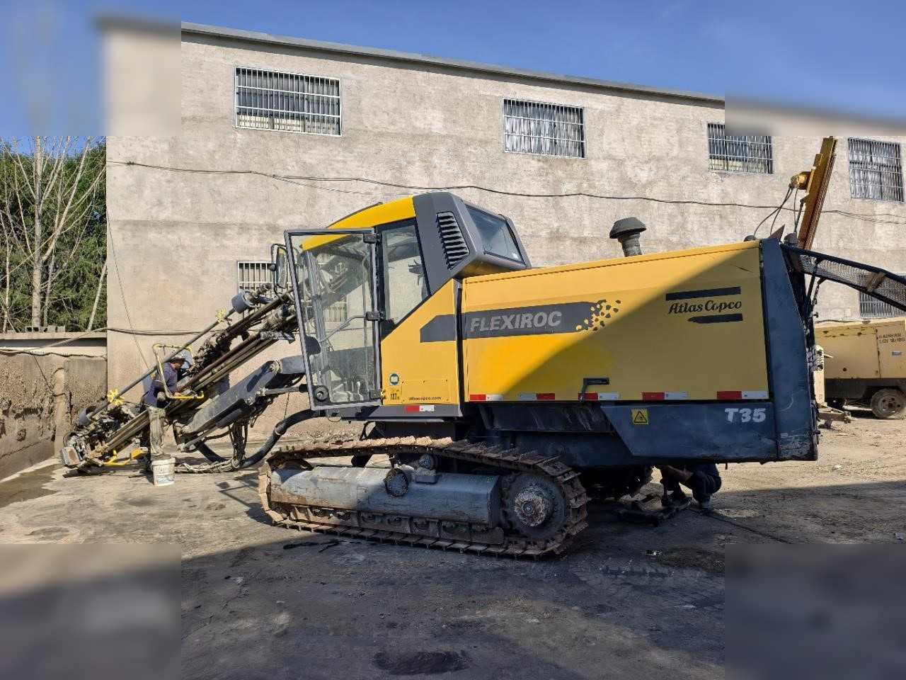 2013 ATLAS COPCO FLEXIROC T35-11 - Буровая машина: фото 1 2013 ATLAS COPCO FLEXIROC T35-11 - Буровая машина: фото 1