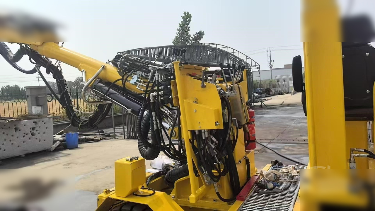 2014 ATLAS COPCO BOOMER 281 - Техника для горизонтального бурения: фото 4 2014 ATLAS COPCO BOOMER 281 - Техника для горизонтального бурения: фото 4