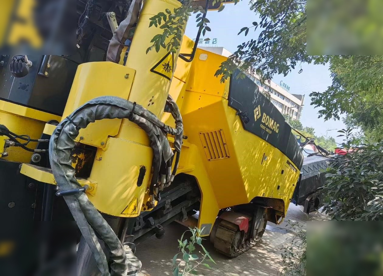 2017 BOMAG BM1000/35 - Дорожная фреза: фото 3 2017 BOMAG BM1000/35 - Дорожная фреза: фото 3