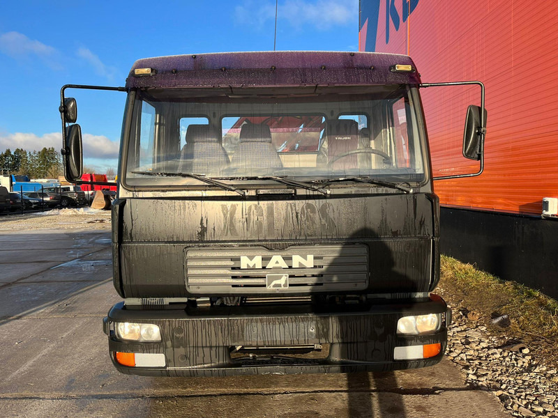 MAN LE 10.180 4x2 MKG HLK71 / PLATFORM L=5002 mm - Грузовик бортовой/ Платформа, Автоманипулятор: фото 3 MAN LE 10.180 4x2 MKG HLK71 / PLATFORM L=5002 mm - Грузовик бортовой/ Платформа, Автоманипулятор: фото 3