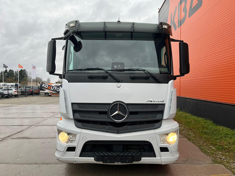 Mercedes-Benz Antos 2543 6x2*4 THERMOKING UT 800 / BOX L=7604 - Рефрижератор: фото 2 Mercedes-Benz Antos 2543 6x2*4 THERMOKING UT 800 / BOX L=7604 - Рефрижератор: фото 2