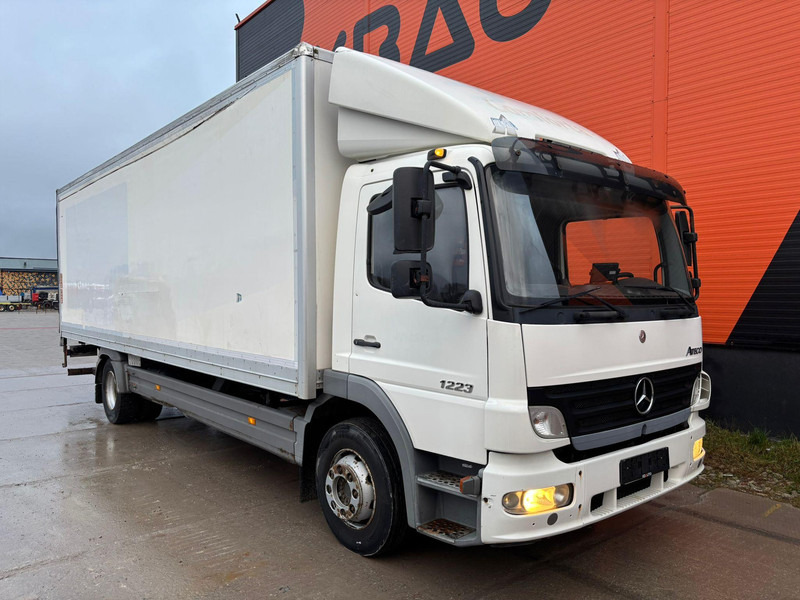 Mercedes-Benz Atego 1223 4x2 BOX HEATING / BOX L=7582 mm - Грузовик с закрытым кузовом: фото 4 Mercedes-Benz Atego 1223 4x2 BOX HEATING / BOX L=7582 mm - Грузовик с закрытым кузовом: фото 4