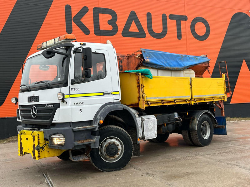 Mercedes-Benz Axor 1824 4x4 POSSIBLE TO BUY WITH SPREADER & FRONT PLOW - Самосвал: фото 1 Mercedes-Benz Axor 1824 4x4 POSSIBLE TO BUY WITH SPREADER & FRONT PLOW - Самосвал: фото 1
