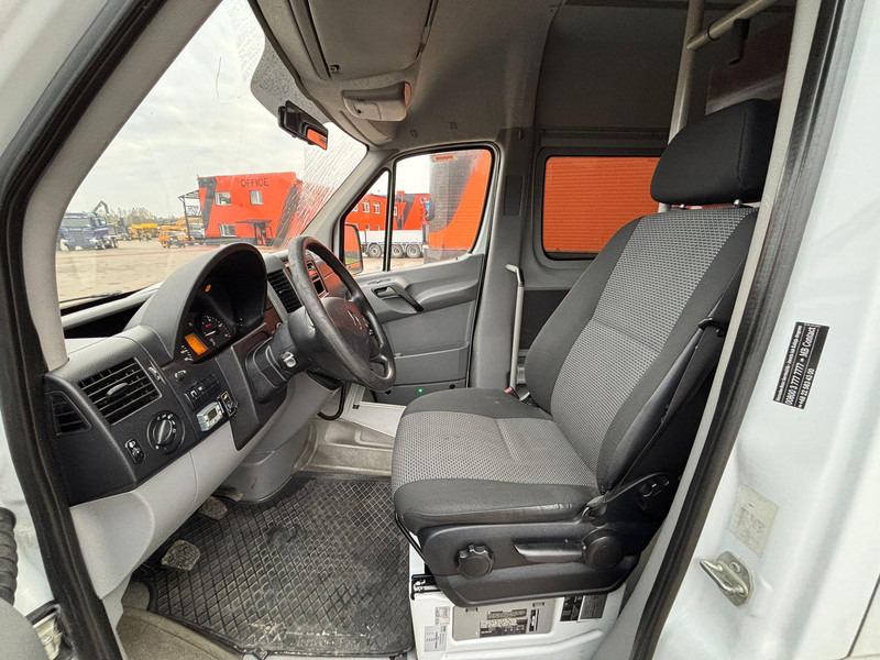 Микроавтобус, Пассажирский фургон Mercedes-Benz Sprinter 516 CDI 4x2 19+1 SEATS: фото 10