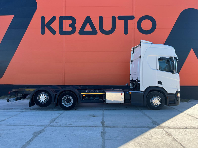 Scania R 450 6x2*4 9 TON FRONT AXLE / RETARDER / CHASSIS L=7286 mm - Грузовик-шасси: фото 5 Scania R 450 6x2*4 9 TON FRONT AXLE / RETARDER / CHASSIS L=7286 mm - Грузовик-шасси: фото 5