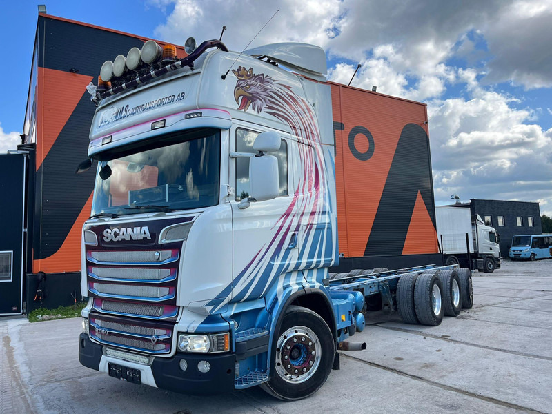 Scania R560 8x4*4 9 TON FRONT AXLE / RETARDER / CHASSIS L=9130 mm - Грузовик-шасси: фото 2 Scania R560 8x4*4 9 TON FRONT AXLE / RETARDER / CHASSIS L=9130 mm - Грузовик-шасси: фото 2