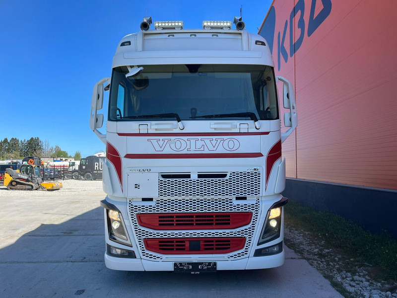 Volvo FH 16 750 6x2 RETARDER / HYDRAULICS / DOUBLE BOGIE / FULL AIR / ADR / GLOBE XL - Тягач: фото 3 Volvo FH 16 750 6x2 RETARDER / HYDRAULICS / DOUBLE BOGIE / FULL AIR / ADR / GLOBE XL - Тягач: фото 3