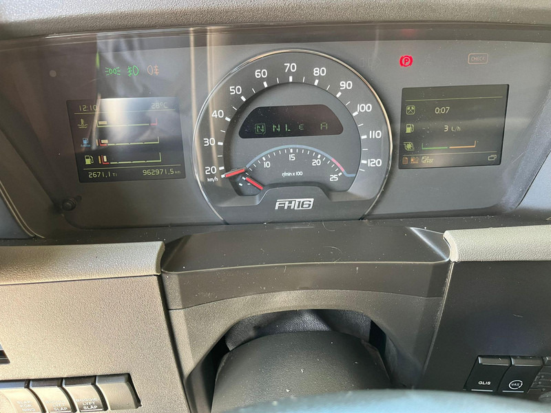 Volvo FH 16 750 6x4 HYDRAULICS лизинг Volvo FH 16 750 6x4 HYDRAULICS: фото 16 Volvo FH 16 750 6x4 HYDRAULICS лизинг Volvo FH 16 750 6x4 HYDRAULICS: фото 16