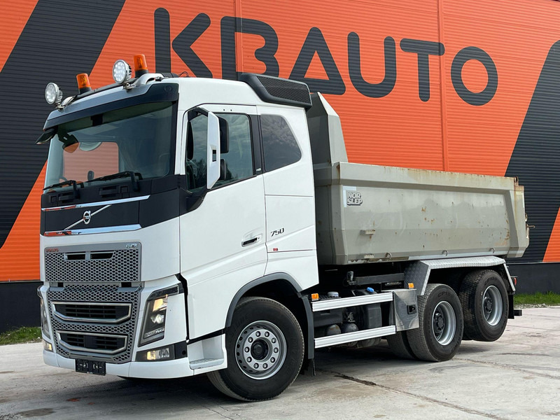Volvo FH 16 750 6x4 RETARDER / TANDEM AXLE LIFT / BIG AXLES / BOX L=4701 mm - Самосвал: фото 1 Volvo FH 16 750 6x4 RETARDER / TANDEM AXLE LIFT / BIG AXLES / BOX L=4701 mm - Самосвал: фото 1