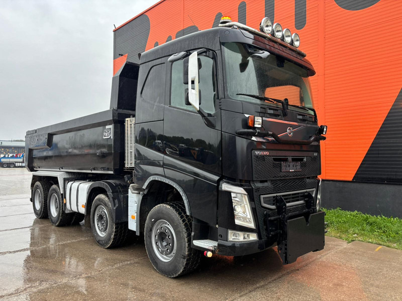 Volvo FH 540 8x4 RETARDER / TANDEM AXLE LIFT / BOX L=5649 mm - Самосвал: фото 4 Volvo FH 540 8x4 RETARDER / TANDEM AXLE LIFT / BOX L=5649 mm - Самосвал: фото 4